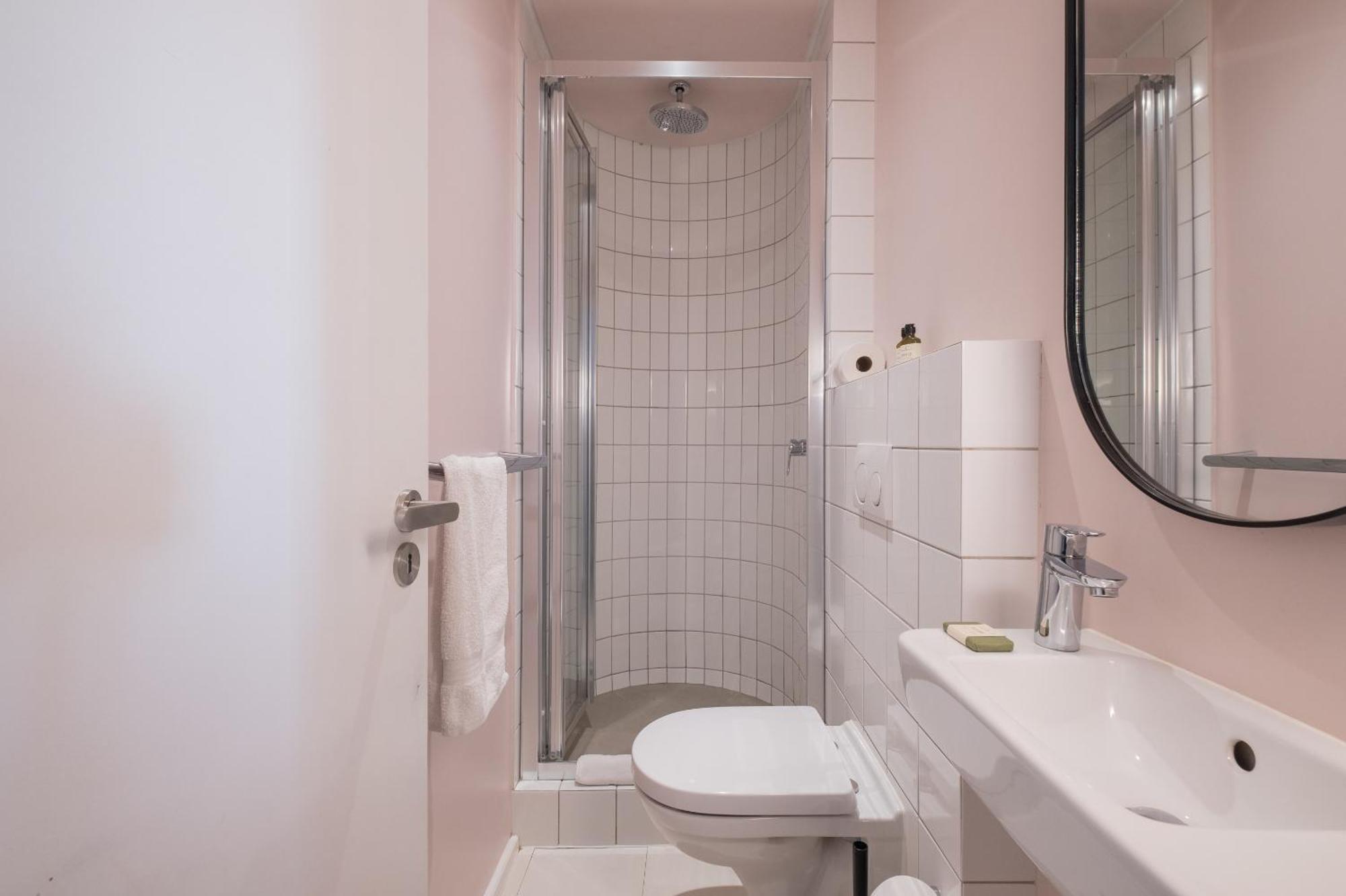 Flamingo 206: Sea Point Aprt Near Beaches Apartment