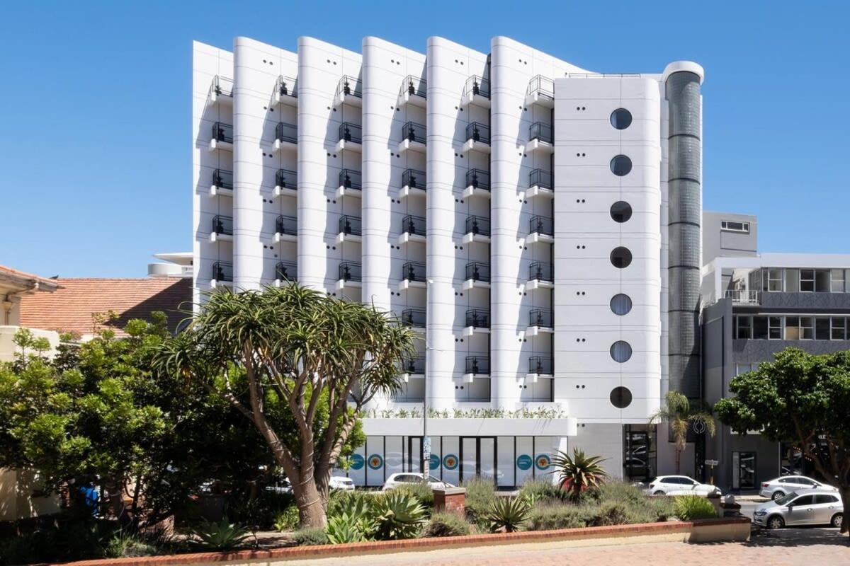 Flamingo 206: Sea Point Aprt Near Beaches Cape Town