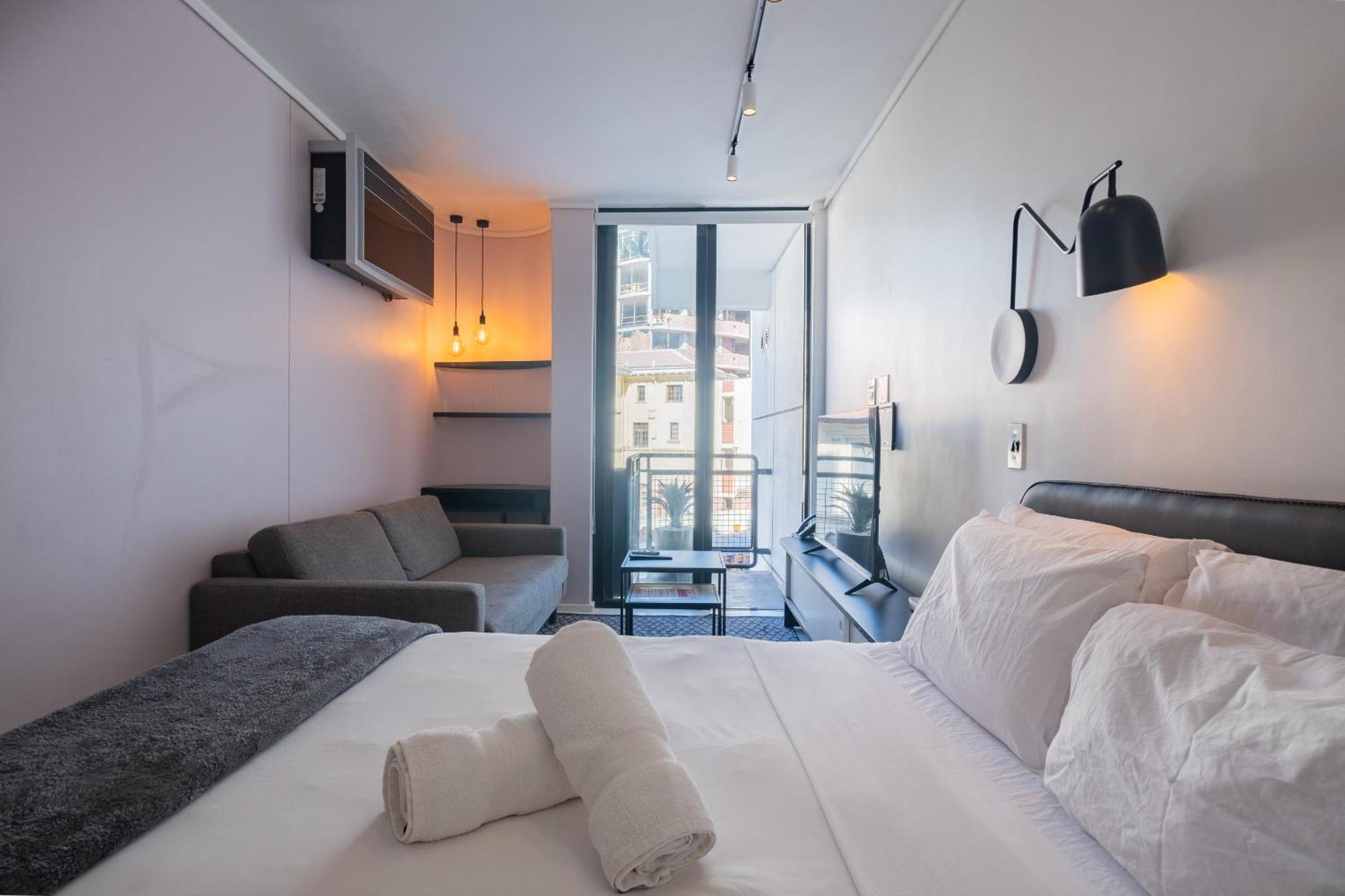 Flamingo 206: Sea Point Aprt Near Beaches Apartment Cape Town